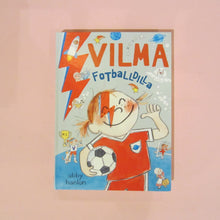 Last inn bildet i Galleri-visningsprogrammet, Vilma fotballdilla