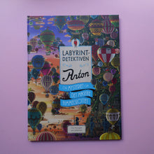 Load image into Gallery viewer, Labyrintdetektiven Anton og det magiske himmelslottet
