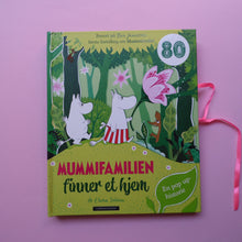 Load image into Gallery viewer, Mummifamilien finner et hjem
